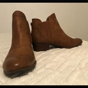 Circus booties, size 9 - never worn!